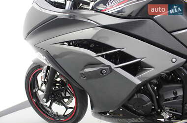 Спортбайк Kawasaki Ninja 250 2013 в 