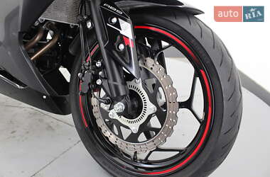 Спортбайк Kawasaki Ninja 250 2013 в 