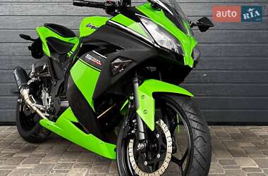 Мотоцикл Без обтекателей (Naked bike) Kawasaki Ninja 250 2014 в Белой Церкви