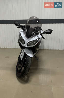 Спортбайк Kawasaki Ninja 250 2014 в Рокитном