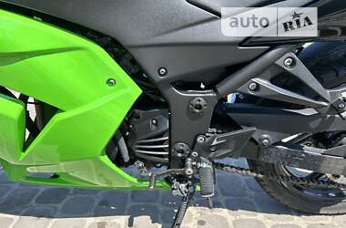 Мотоцикл Классік Kawasaki Ninja 250R 2011 в Новояворівську