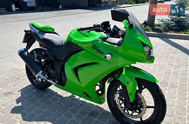 Спортбайк Kawasaki Ninja 250R 2011 в Новояворівську