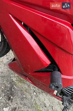Спортбайк Kawasaki Ninja 250R 2013 в 