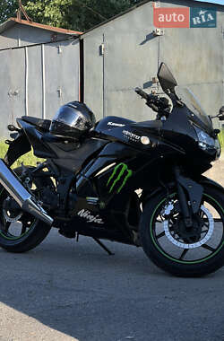 Спортбайк Kawasaki Ninja 250R 2010 в Кременчуге