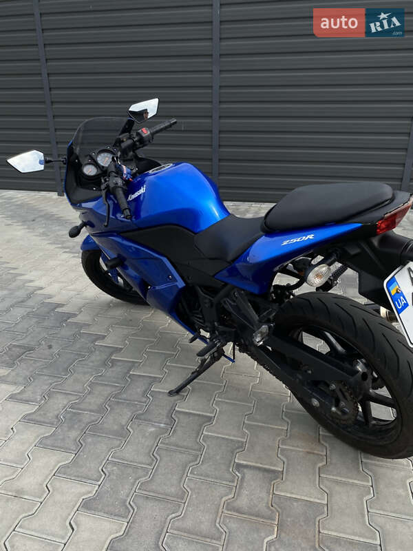 Спортбайк Kawasaki Ninja 250R 2008 в Ракитном