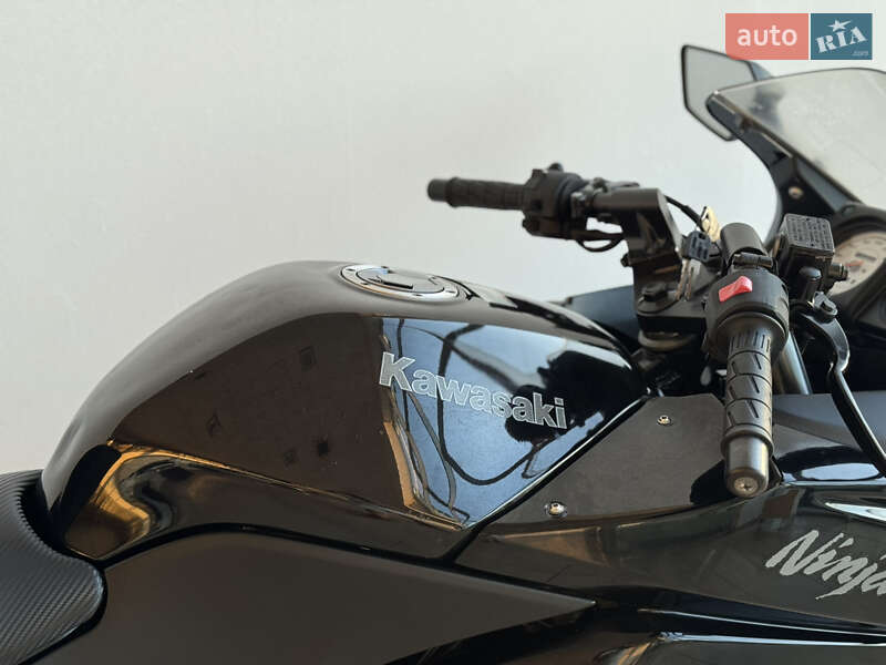 Спортбайк Kawasaki Ninja 250R 2016 в Киеве