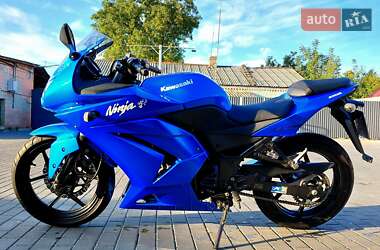 Спортбайк Kawasaki Ninja 250R 2008 в 