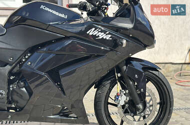 Спортбайк Kawasaki Ninja 250R 2012 в 