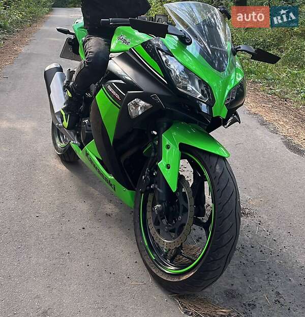 Мотоцикл Спорт-туризм Kawasaki Ninja 250R 2013 в Киеве