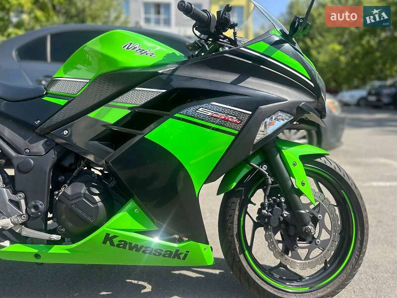 Мотоцикл Спорт-туризм Kawasaki Ninja 250R 2013 в Киеве