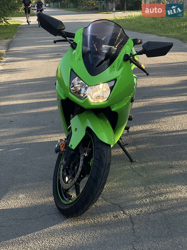 Міні спорт Kawasaki Ninja 250R 2008 в Рафалівці фото 7 Міні спорт Kawasaki Ninja 250R 2008 в Рафалівці