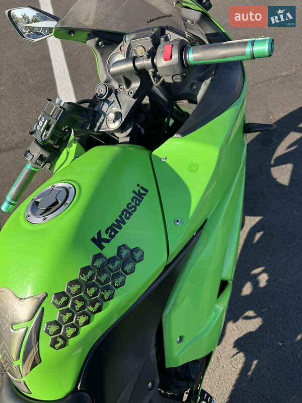 Спортбайк Kawasaki Ninja 250R 2013 в Киеве фото 5 Спортбайк Kawasaki Ninja 250R 2013 в Киеве