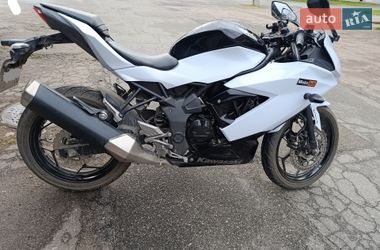 Спортбайк Kawasaki Ninja 250SL 2015 в Харкові