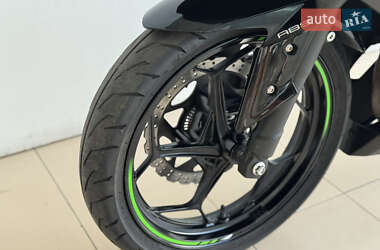 Спортбайк Kawasaki Ninja 300 2017 в 