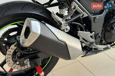 Спортбайк Kawasaki Ninja 300 2017 в 