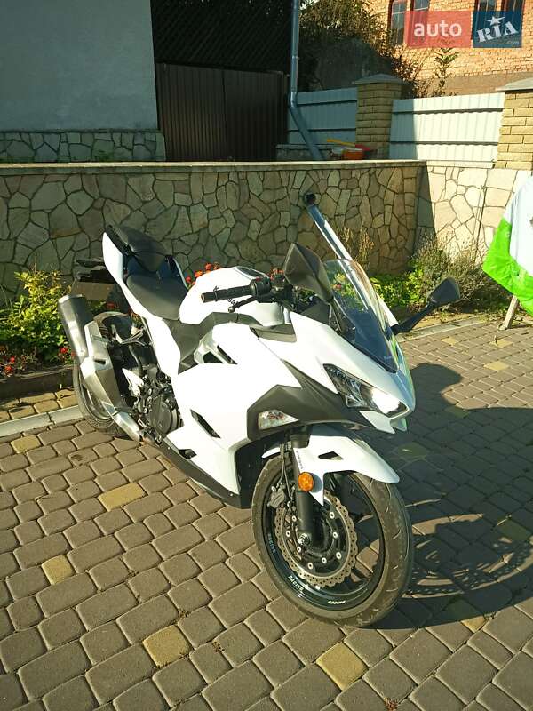 Спортбайк Kawasaki Ninja 400 2020 в Тернополі