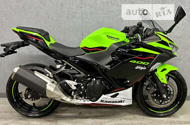 Мотоцикл Спорт-туризм Kawasaki Ninja 400 2022 в Нежине