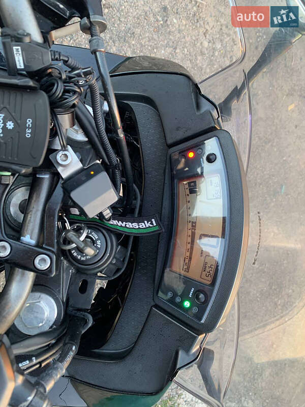 Спортбайк Kawasaki Ninja 400 2013 в Мукачево фото 5 Спортбайк Kawasaki Ninja 400 2013 в Мукачево