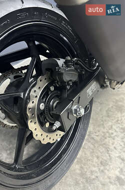 Спортбайк Kawasaki Ninja 400 2018 в 