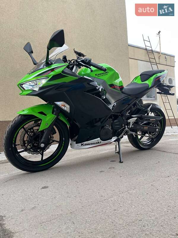 Спортбайк Kawasaki Ninja 400 2021 в Днепре