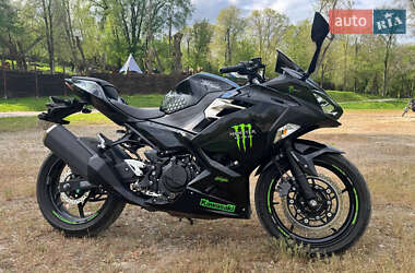 Спортбайк Kawasaki Ninja 400 2020 в 