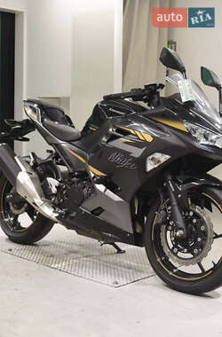 Мотоцикл Без обтікачів (Naked bike) Kawasaki Ninja 400 2021 в 