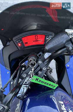 Мотоцикл Спорт-туризм Kawasaki Ninja 400 2012 в 