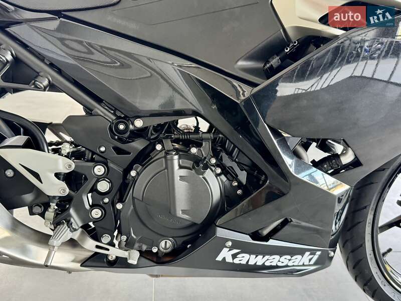 Спортбайк Kawasaki Ninja 400 2018 в Хмельницком