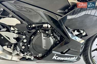 Спортбайк Kawasaki Ninja 400 2018 в 
