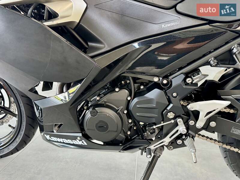 Спортбайк Kawasaki Ninja 400 2018 в Хмельницком