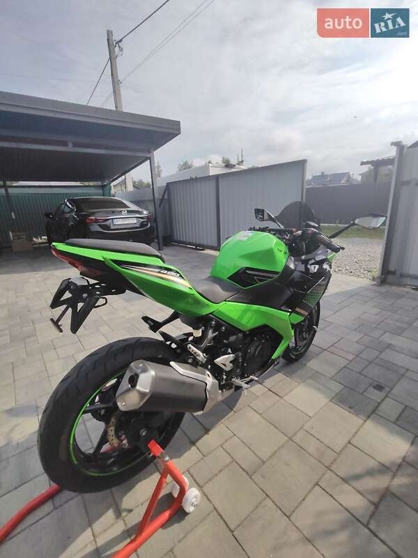Спортбайк Kawasaki Ninja 400 2020 в Берёзовке