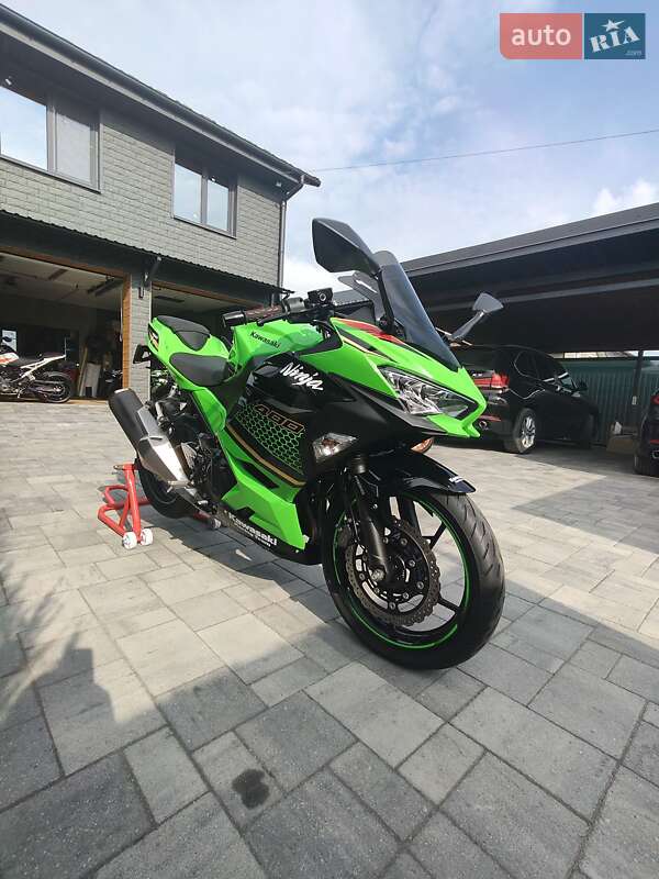 Спортбайк Kawasaki Ninja 400 2020 в Берёзовке