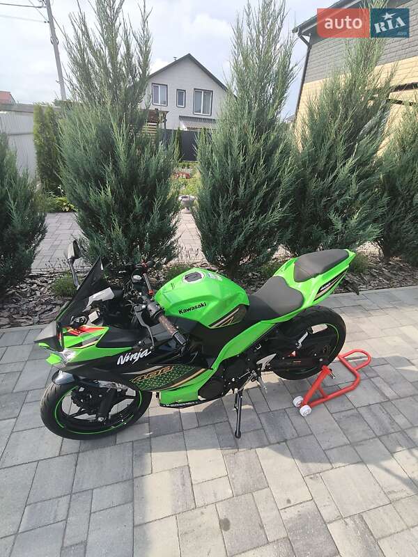 Спортбайк Kawasaki Ninja 400 2020 в Берёзовке