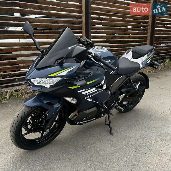 Спортбайк Kawasaki Ninja 400 2022 в Киеве