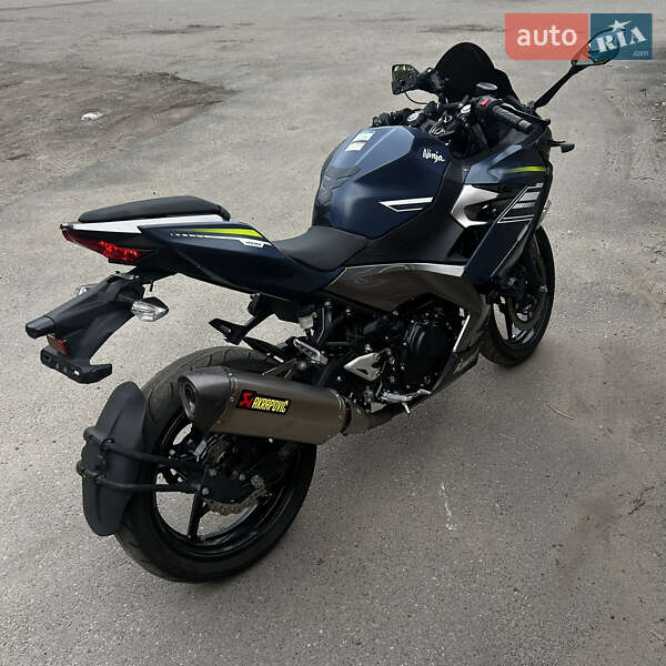 Спортбайк Kawasaki Ninja 400 2022 в Киеве