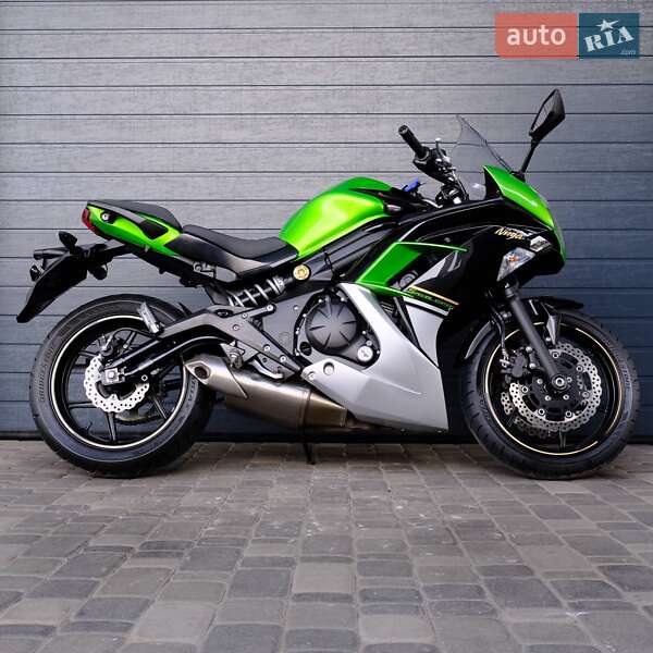 Мотоцикл Без обтекателей (Naked bike) Kawasaki Ninja 400 2013 в Белой Церкви