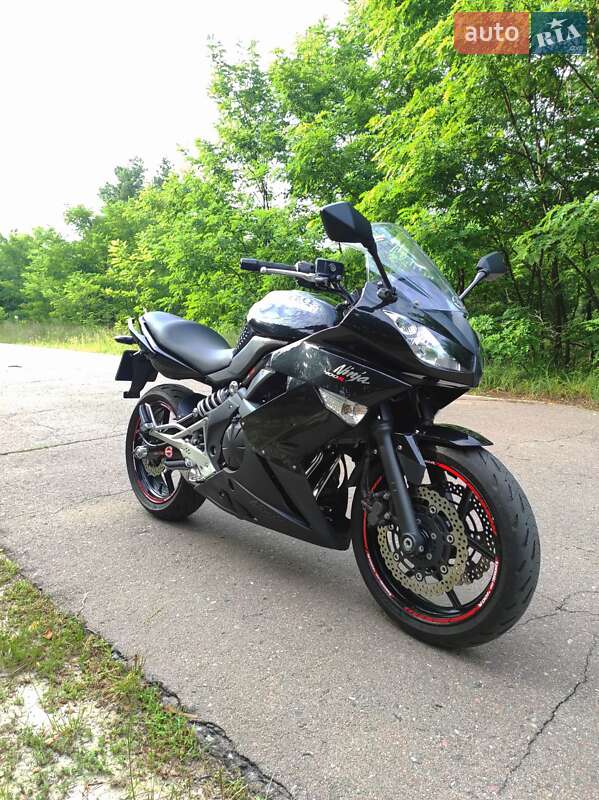 Мотоцикл Туризм Kawasaki Ninja 400 2010 в 
