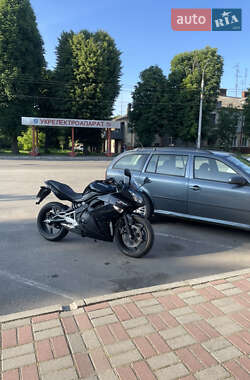 Мотоцикл Спорт-туризм Kawasaki Ninja 400 2011 в Хмельницькому