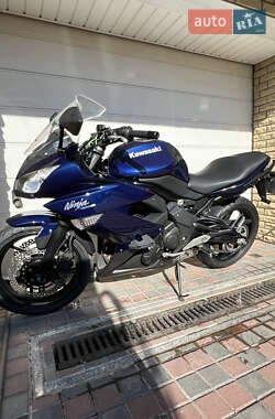 Мотоцикл Спорт-туризм Kawasaki Ninja 400 2011 в 