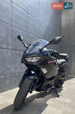 Спортбайк Kawasaki Ninja 400 2019 в 