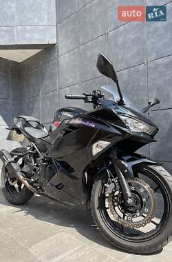 Спортбайк Kawasaki Ninja 400 2019 в 