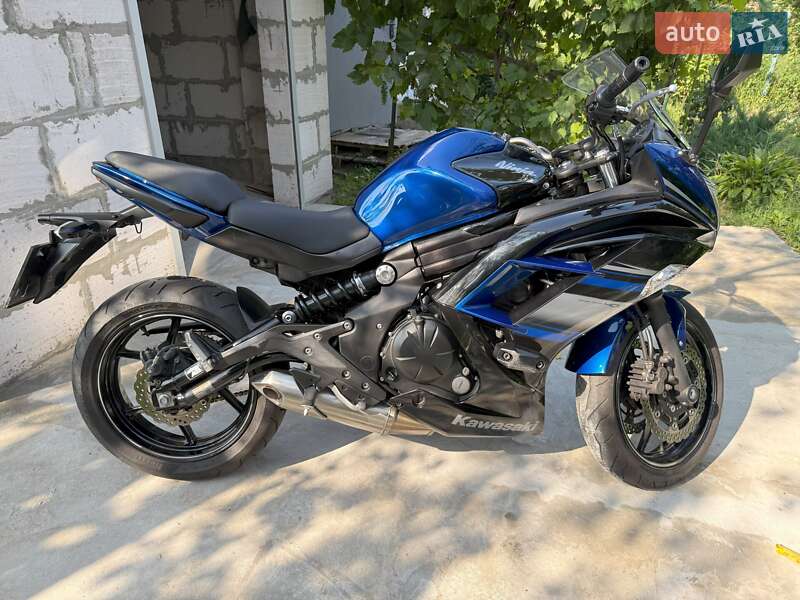 Спортбайк Kawasaki Ninja 400 2016 в Киеве