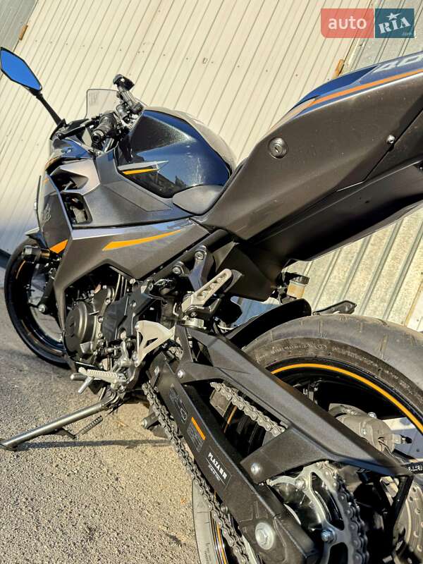 Спортбайк Kawasaki Ninja 400 2022 в Киеве