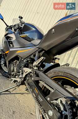 Спортбайк Kawasaki Ninja 400 2022 в 