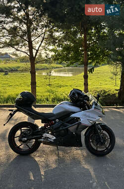 Мотоцикл Спорт-туризм Kawasaki Ninja 400 2013 в 