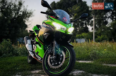 Спортбайк Kawasaki Ninja 400 2020 в 