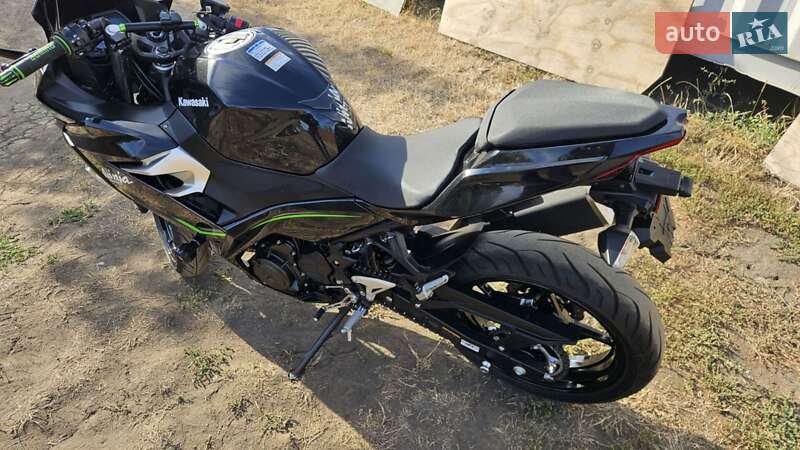 Спортбайк Kawasaki Ninja 400 2020 в Первомайске
