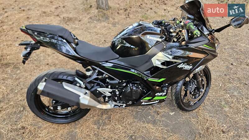 Спортбайк Kawasaki Ninja 400 2020 в Первомайске