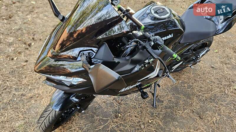Спортбайк Kawasaki Ninja 400 2020 в Первомайске