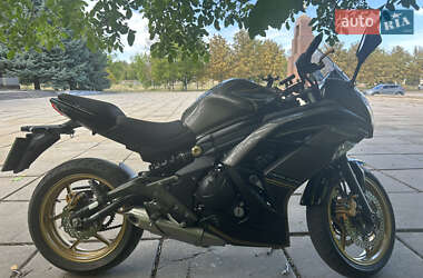 Спортбайк Kawasaki Ninja 400 2015 в 